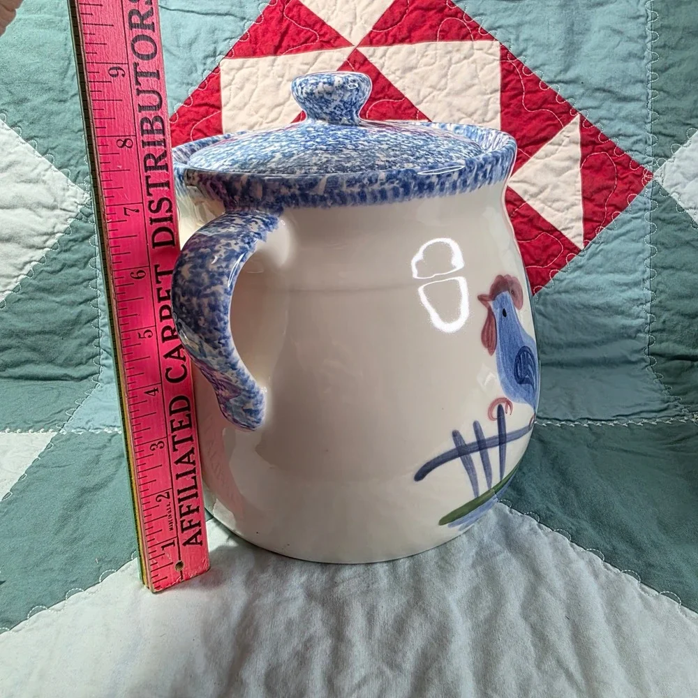 Cookie Jar Kitchenware Large White Blue Rooster Country Farmhouse Crock-Lid Chip